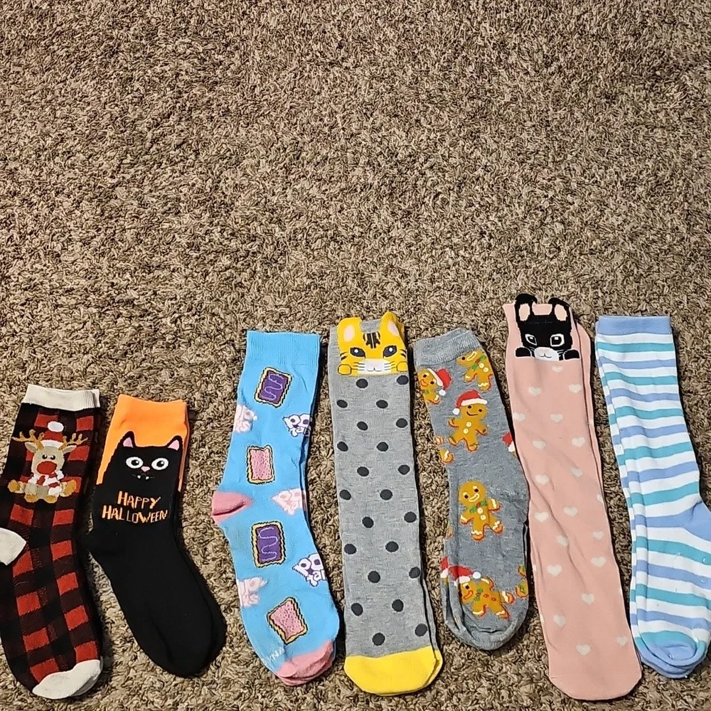 Kids Youth Lot Of Socks. New And Gently Used!!